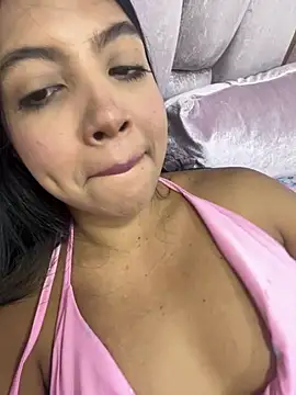 Snapshot of nicole_fisherr chatting on 07-10-26, 10:21 nicole fisherr online show from 07-10-26, 10:21