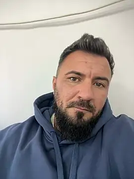 UrsuKing online show from 03-05-25, 01:06