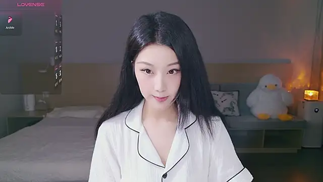 Snapshot of Lucky-baby chatting on 09-26-25, 01:07 Lucky-baby online show from 09-26-25, 01:07