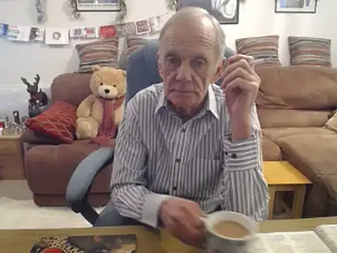 Ferret7777 online show from 12-19-25, 02:19