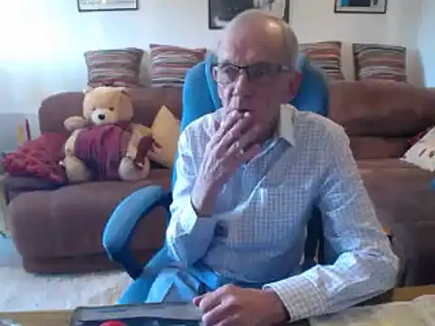 Snapshot of Ferret7777 chatting on 03-19-25, 03:08 Ferret7777 online show from 03-19-25, 03:08