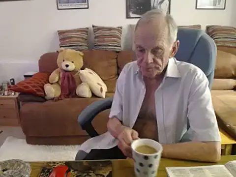 Snapshot of Ferret7777 chatting on 06-24-26, 06:28 Ferret7777 online show from 06-24-26, 06:28
