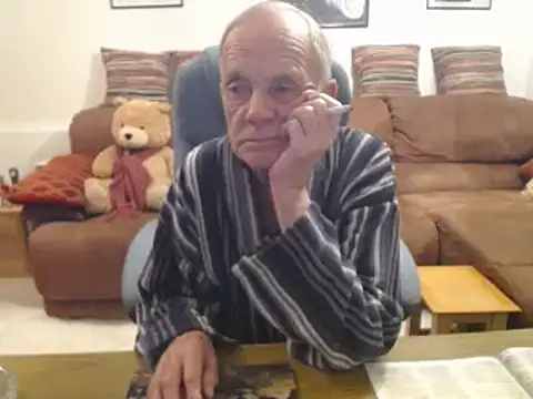 Snapshot of Ferret7777 chatting on 04-23-26, 12:28 Ferret7777 online show from 04-23-26, 12:28