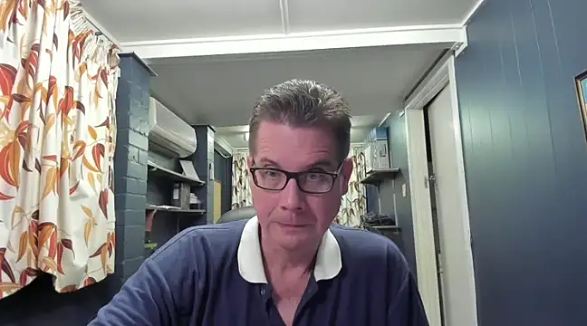 Snapshot of tilobinder chatting on 12-20-24, 02:05 tilobinder online show from 12-20-24, 02:05