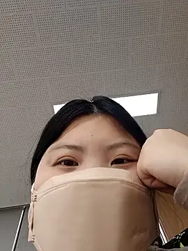 hello098712 online show from 11-17-25, 03:21