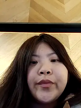 Snapshot of hello098712 chatting on 03-10-25, 05:11 hello098712 online show from 03-10-25, 05:11