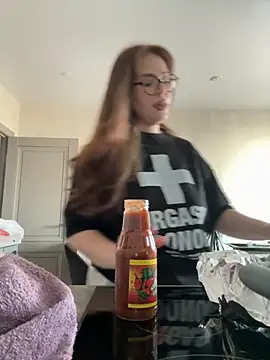 CutiePie3 online show from 11-28-25, 09:20