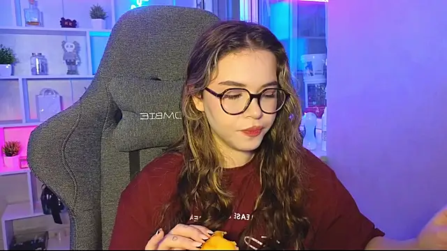 CutiePie3 online show from 10-07-25, 03:02