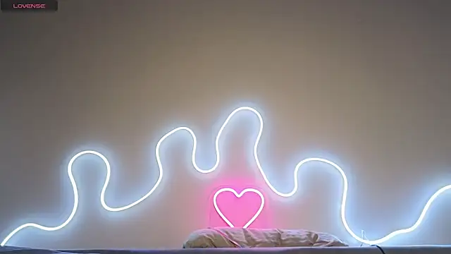 CutiePie3 online show from 03-18-25, 12:30