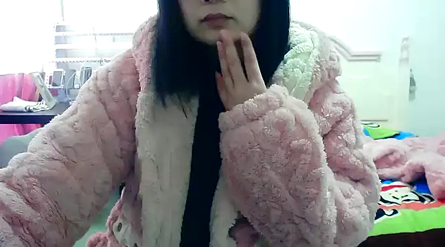 Snapshot of CN-Xiaoxi chatting on 02-25-25, 12:14 CN-Xiaoxi online show from 02-25-25, 12:14