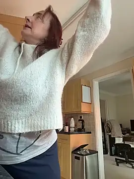 LouiseTswing online show from 02-26-26, 02:17