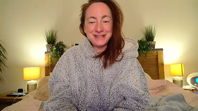 LouiseTswing online show from 03-06-25, 07:54