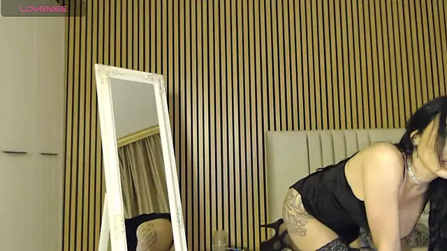 Halie May online show from 01-31-26, 07:34