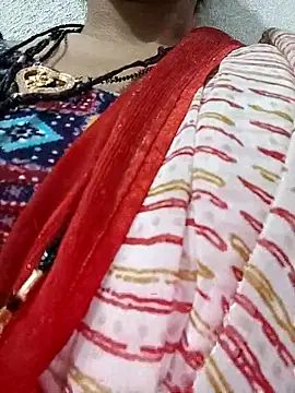 Hot Falguni online show from 10-15-25, 08:00