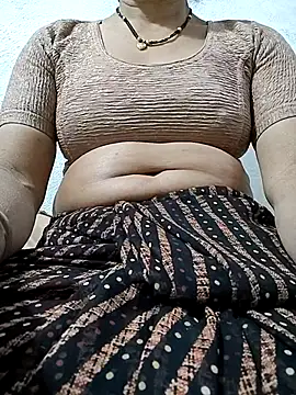 Hot Falguni online show from 10-21-25, 07:52