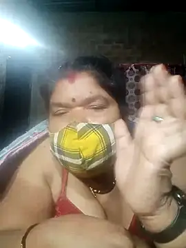 Hot Falguni online show from 02-20-25, 01:36
