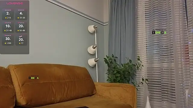 Snapshot of Your_dream_Alice chatting on 03-09-25, 04:11 Your dream Alice online show from 03-09-25, 04:11