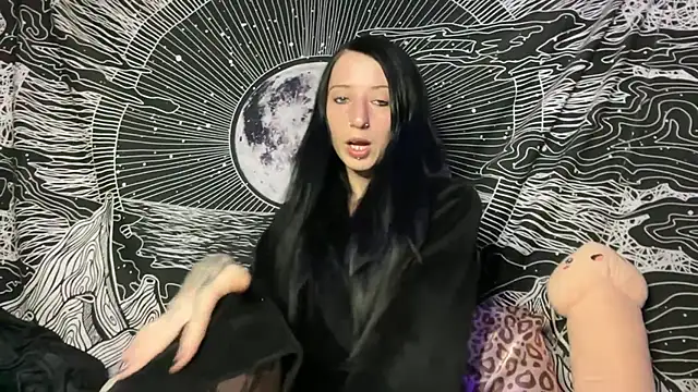 MissMidnightUK online show from 09-17-25, 10:56