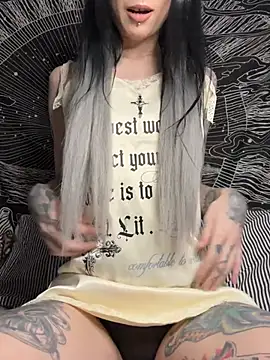 MissMidnightUK online show from 01-11-26, 10:16