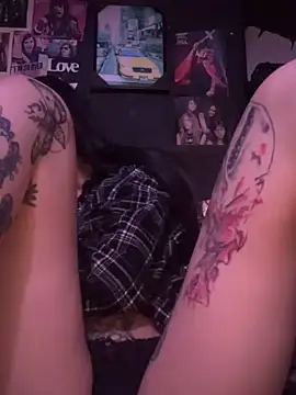 MissMidnightUK online show from 02-05-26, 01:01