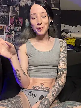 MissMidnightUK online show from 04-21-26, 10:38