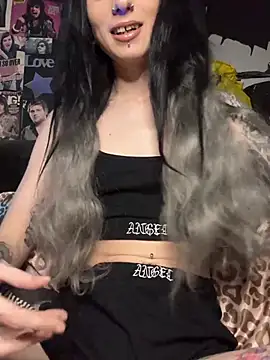 MissMidnightUK online show from 03-08-26, 10:24