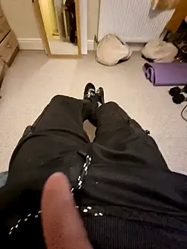 Snapshot of realityyshowww chatting on 12-12-24, 05:59 realityyshowww online show from 12-12-24, 05:59