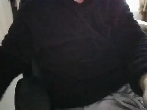 Snapshot of realityyshowww chatting on 11-14-25, 11:47 realityyshowww online show from 11-14-25, 11:47