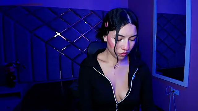 Poly Sasha  online show from 11-16-25, 04:17