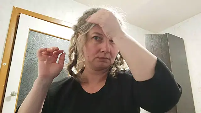 EdithManning online show from 05-13-26, 06:04