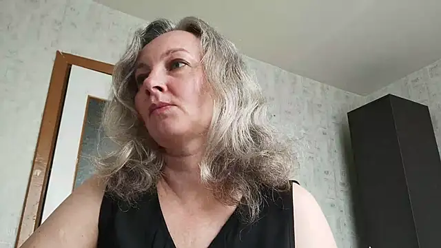 EdithManning online show from 05-12-26, 07:05
