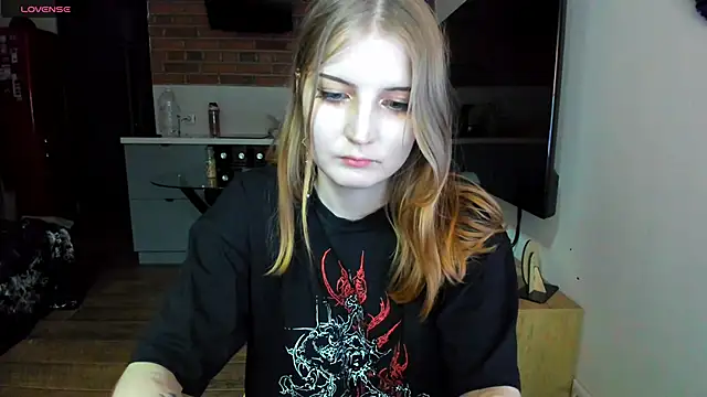 Snapshot of princessaalicc chatting on 02-27-25, 07:26 princessaalicc online show from 02-27-25, 07:26