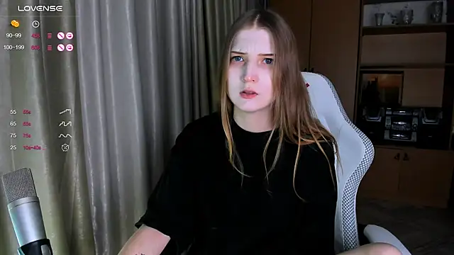 princessaalicc online show from 12-01-25, 02:18