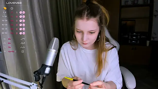 princessaalicc online show from 11-30-25, 12:50