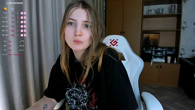 princessaalicc online show from 11-09-25, 01:04