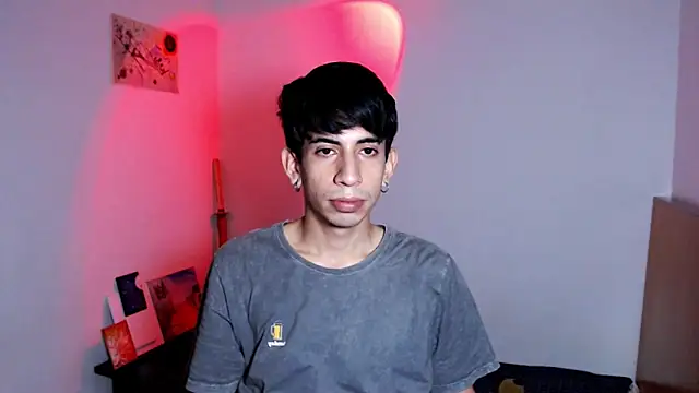 Snapshot of Zack_Kingg chatting on 10-08-25, 03:46 Zack Kingg online show from 10-08-25, 03:46