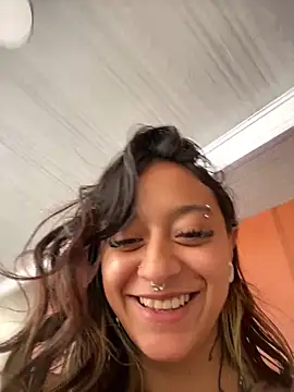 Snapshot of Miaa_Thopmson chatting on 03-18-26, 05:36 Miaa Thopmson online show from 03-18-26, 05:36