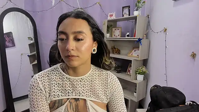 Snapshot of Miaa_Thopmson chatting on 03-19-26, 09:59 Miaa Thopmson online show from 03-19-26, 09:59