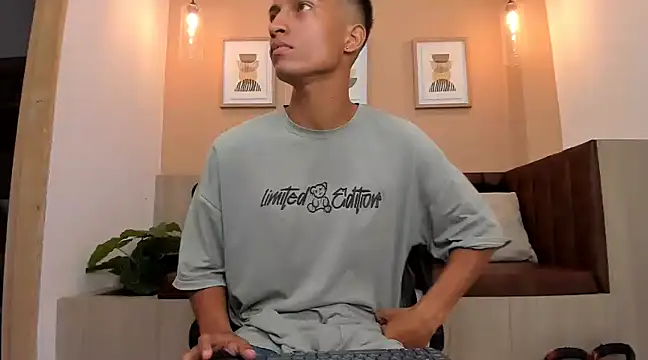 wolf james123 online show from 02-03-25, 01:51