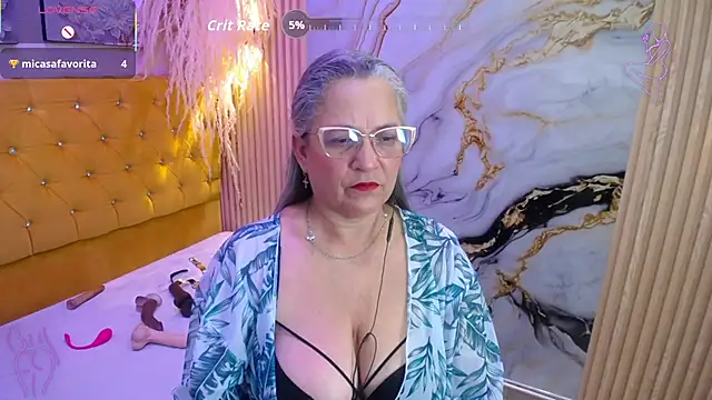 miisevvie  online show from 11-18-25, 02:05