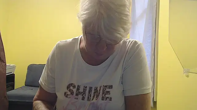 canadiancougar1965 online show from 11-20-25, 02:07