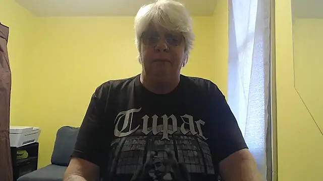 canadiancougar1965 online show from 11-29-25, 01:44