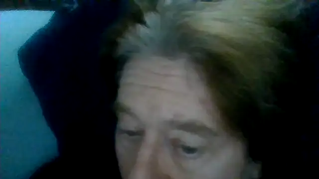 Snapshot of frankie7inch chatting on 06-03-26, 10:38 frankie7inch online show from 06-03-26, 10:38