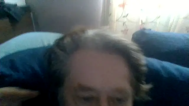 Snapshot of frankie7inch chatting on 07-13-26, 10:53 frankie7inch online show from 07-13-26, 10:53