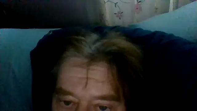 Snapshot of frankie7inch chatting on 06-01-26, 10:04 frankie7inch online show from 06-01-26, 10:04