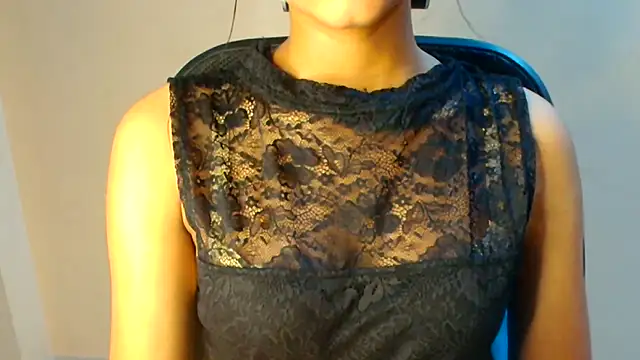Snapshot of Chandani-Love chatting on 05-13-26, 05:03 Chandani-Love online show from 05-13-26, 05:03