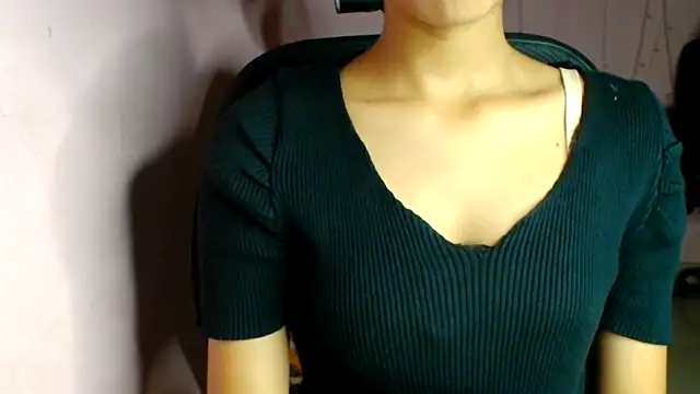 Snapshot of Chandani-Love chatting on 05-18-26, 09:58 Chandani-Love online show from 05-18-26, 09:58