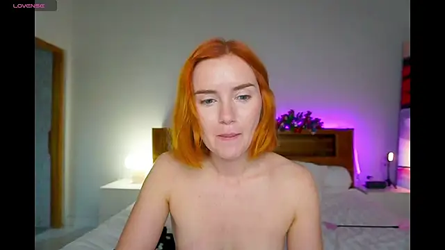 Snapshot of Timissi chatting on 12-15-24, 10:47 Timissi online show from 12-15-24, 10:47