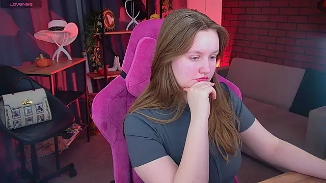 Snapshot of KellyPoter chatting on 01-17-26, 10:30 KellyPoter online show from 01-17-26, 10:30