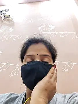 Snapshot of DesiRiya100 chatting on 02-23-25, 04:35 DesiRiya100 online show from 02-23-25, 04:35